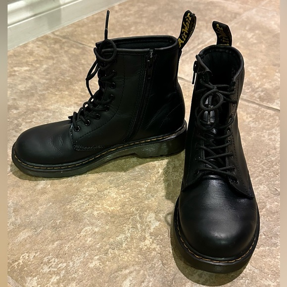 Dr. Martens - Picture 8 of 8